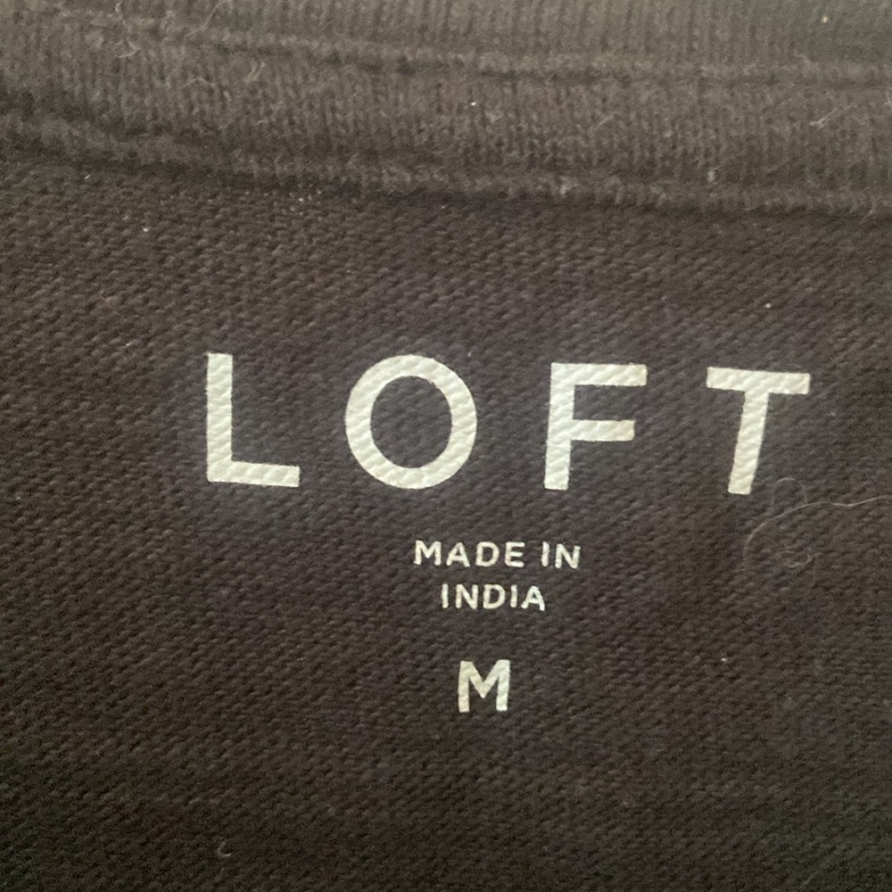 LOFT Black Ruffle Hem top - Picture 2 of 6